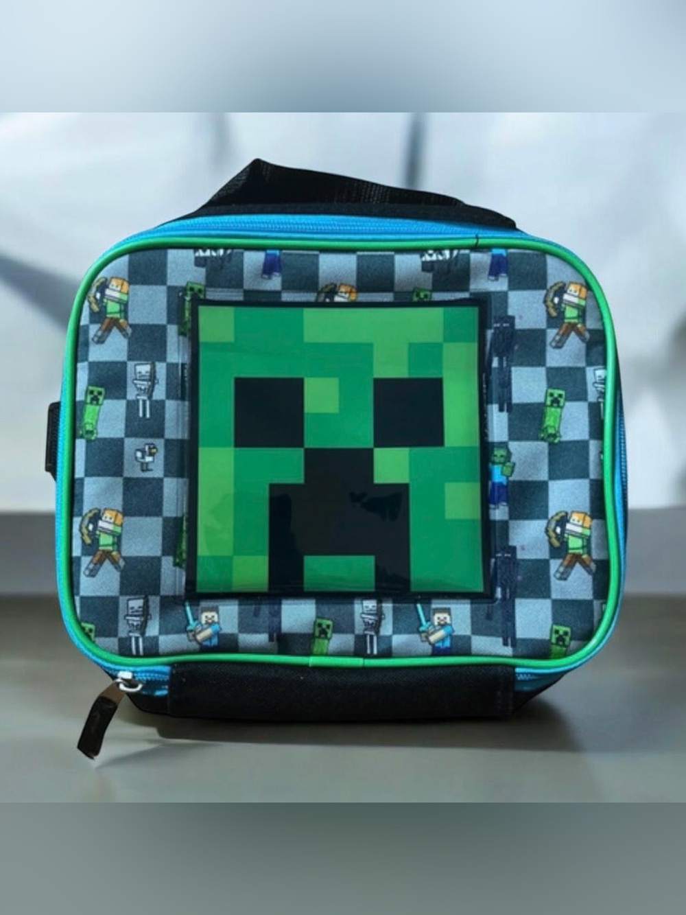 Minecraft Creeper & Characters Insulated Boys Lunchbox Zip Around Bag